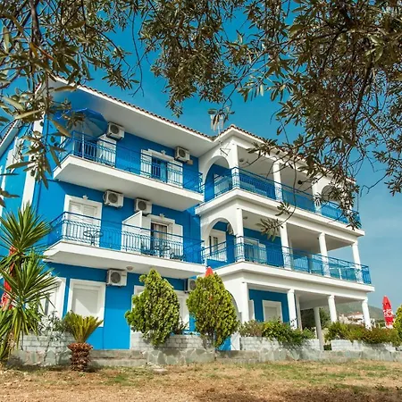 Apartament Folies