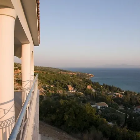 Apartament Folies