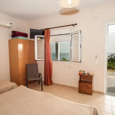 Folies * Lourdata (Kefalonia)