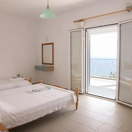 Folies * Lourdata (Kefalonia)